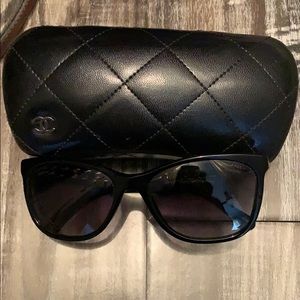 Black wayfarer Chanel sunglasses